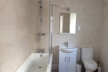 3 bed flat, Wallisdown Road, Wallisdown, Bournemouth, BH118PP - Image 4